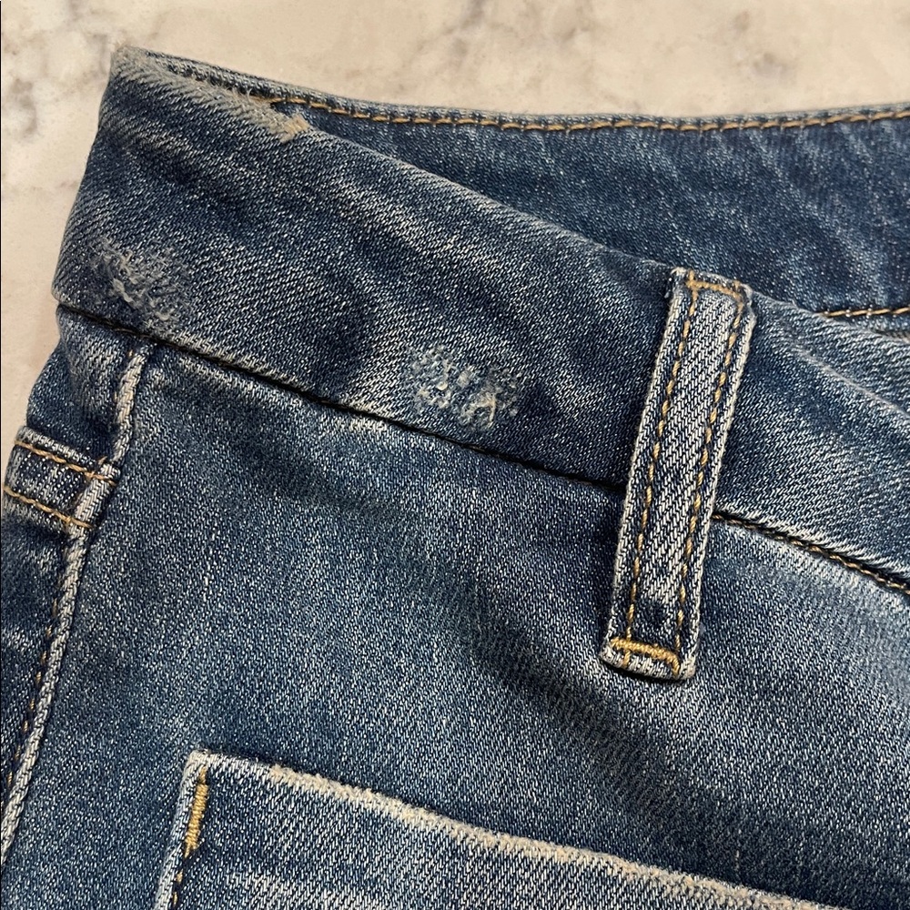 Kut Meg Wide-Leg Jeans With Front Patch Pocket - Picture 7 of 9
